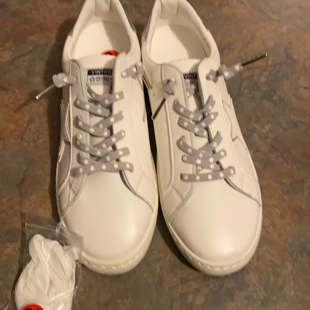 Vintage Havana sneaker.